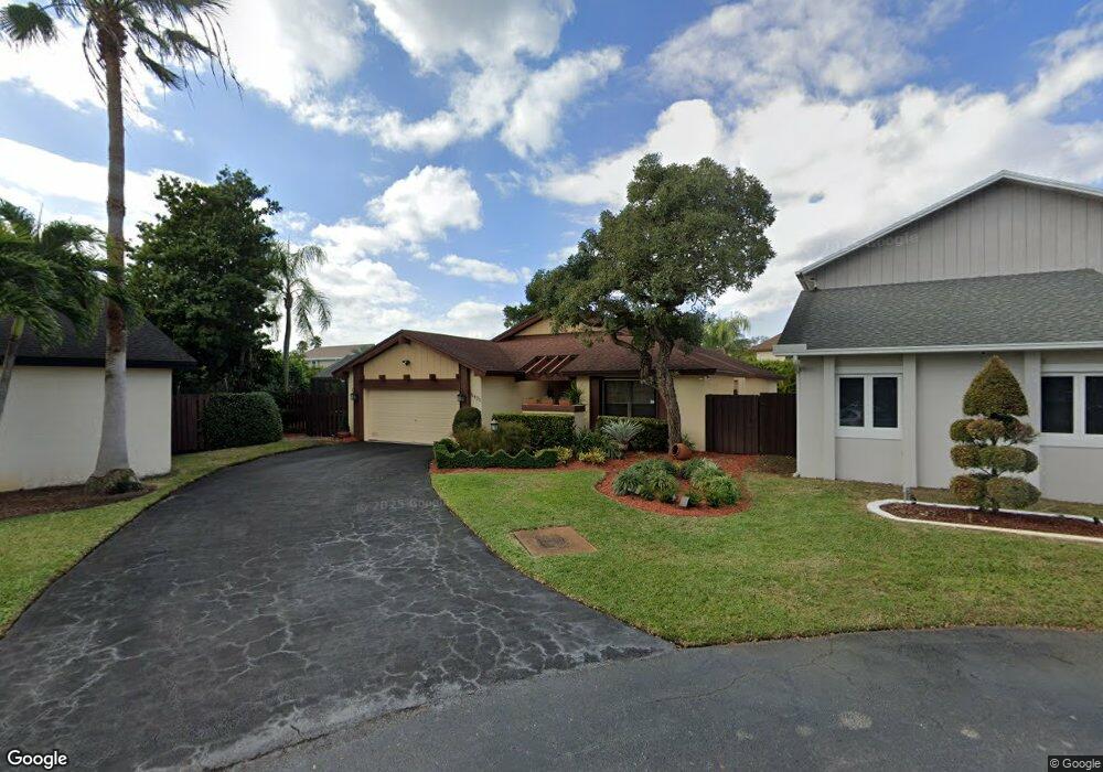 5432 SW 152nd Place Cir, Miami, FL 33185 - photo 1