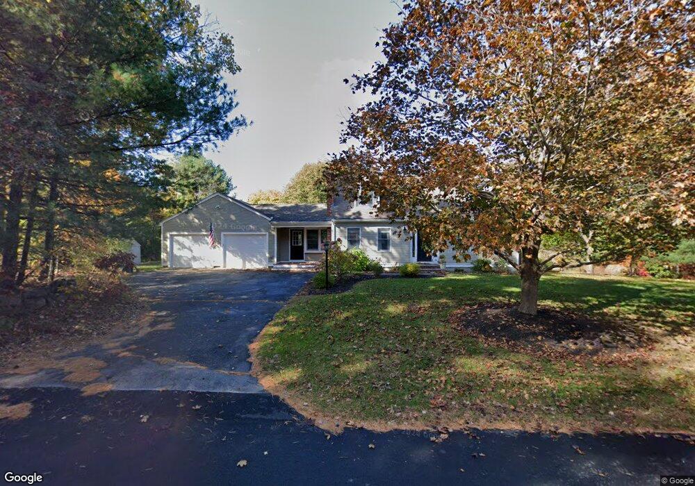 12 Old Chestnut St, Franklin, MA 02038 - photo 1