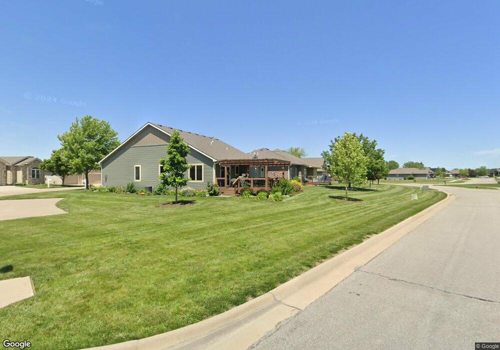 4604 SW Crenshaw Dr, Topeka, KS 66610 - photo 1