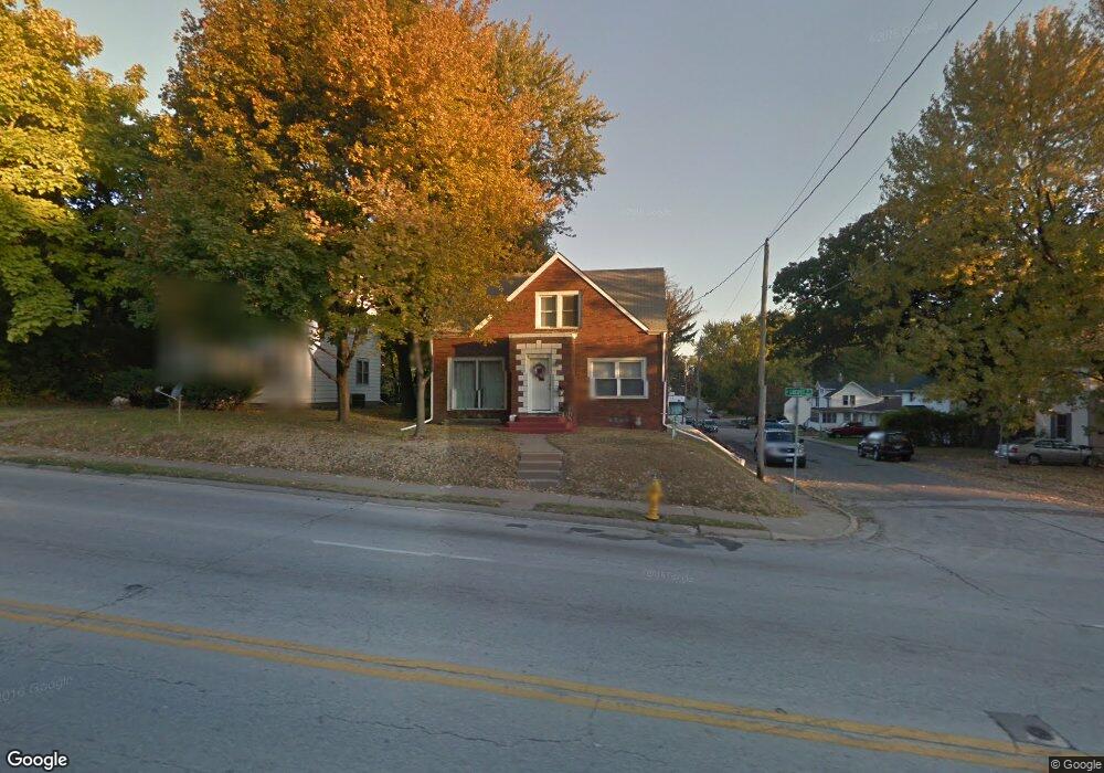 1028 E Locust St, Davenport, IA 52803 - photo 1