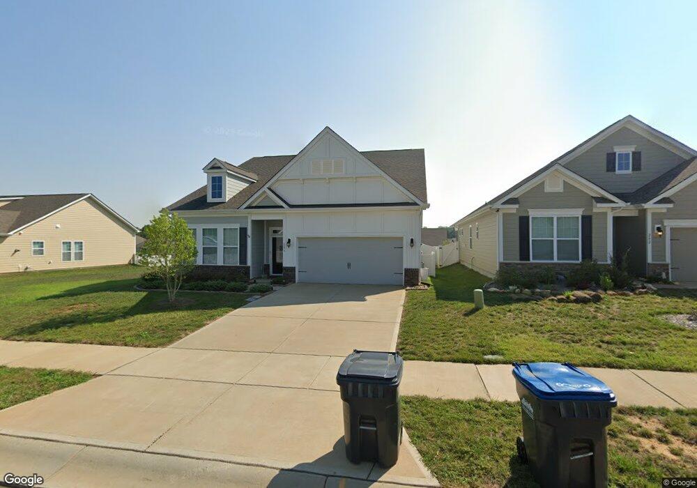 286 Robinwood Ln, Clover, SC 29710 - photo 1