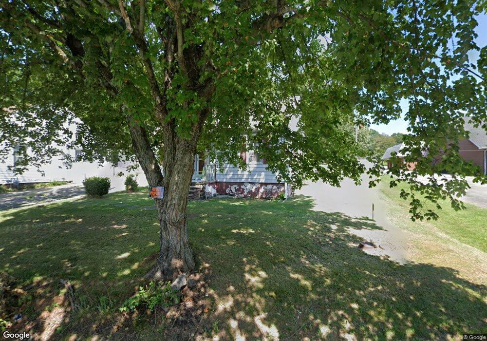 208 Sanderson Dr, Hopkinsville, KY 42240 - photo 1