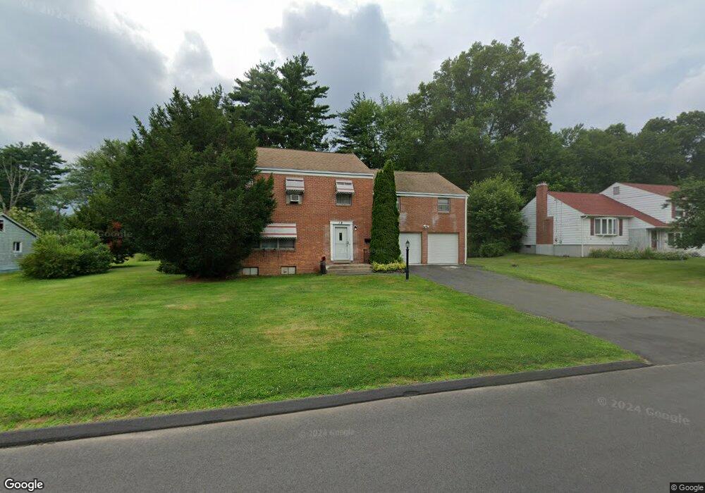 18 Applewood Rd, Bloomfield, CT 06002 - photo 1