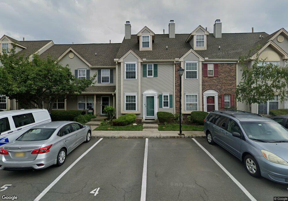 64 Lynnette Ct unit 64, Kendall Park, NJ 08824 - photo 1