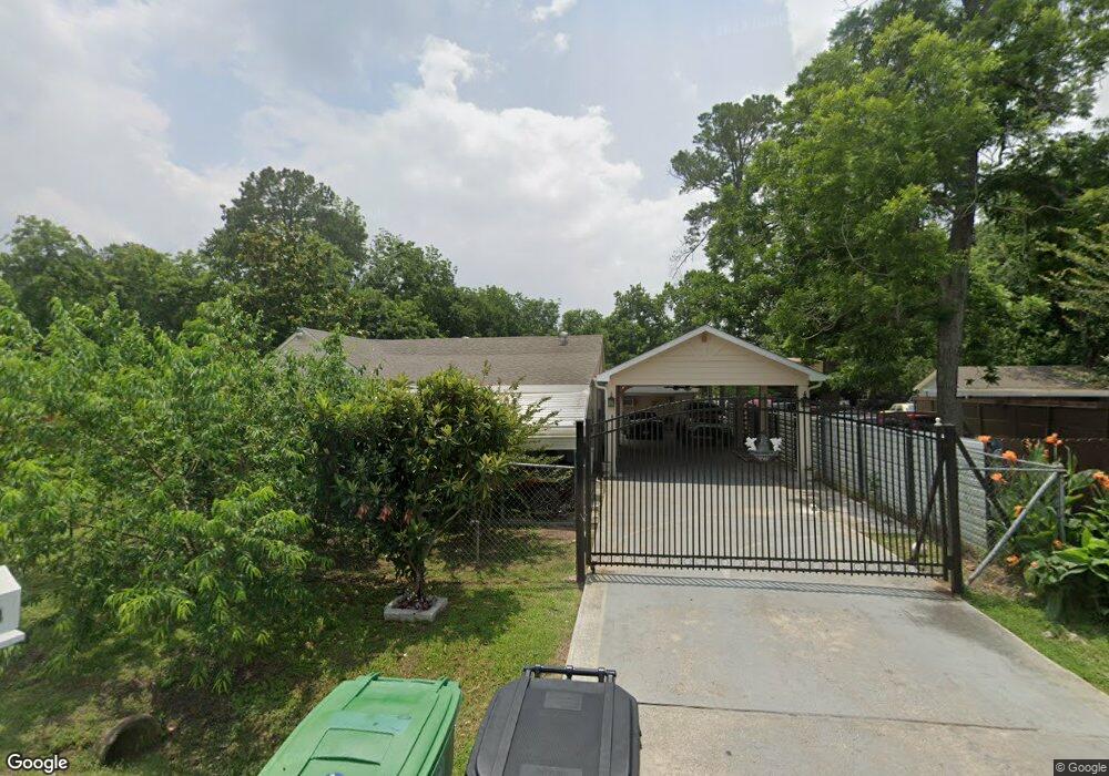 2514 Pine Tree Dr, Houston, TX 77093 - photo 1