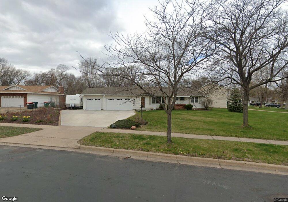 10725 Riverview Place NW, Coon Rapids, MN 55433 - photo 1