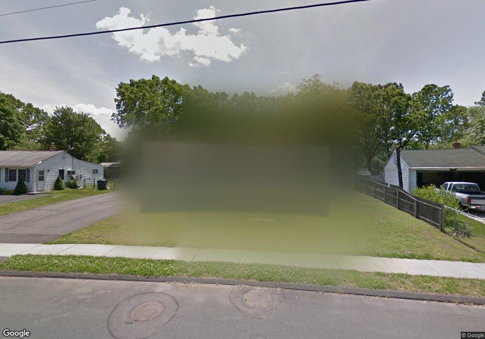 61 Greenfield Dr, Windsor Locks, CT 06096 - photo 1