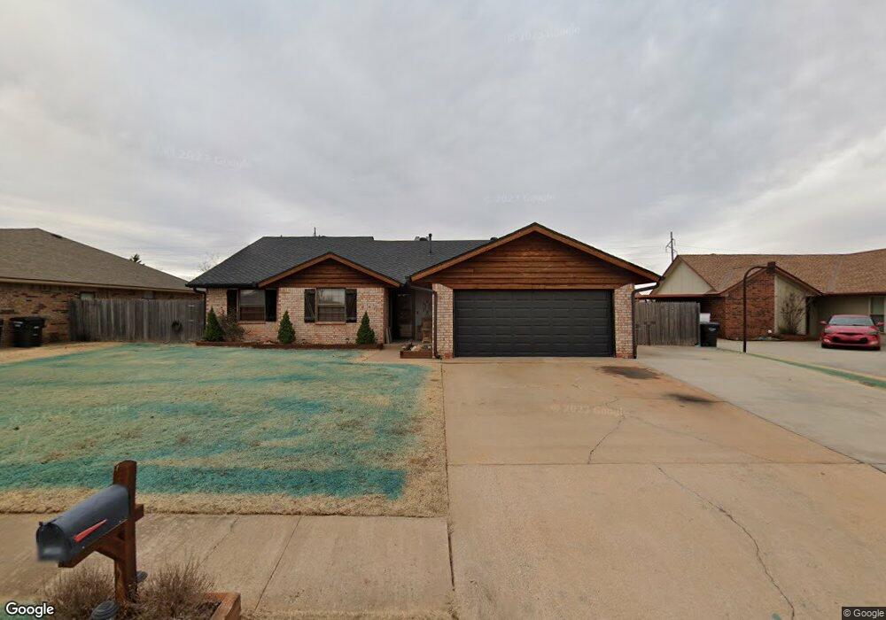 1825 Briarhill Dr, Moore, OK 73160 - photo 1