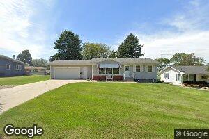 706 Elm St, Laurel, NE 68745