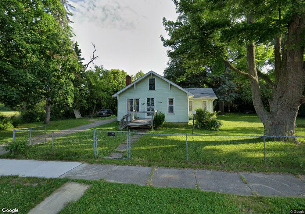 209 E York Ave, Flint, MI 48505 - photo 1