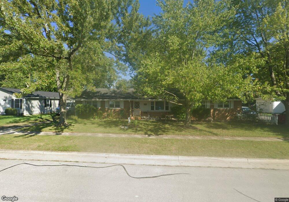 502 Van Buren St, Wapakoneta, OH 45895 - photo 1