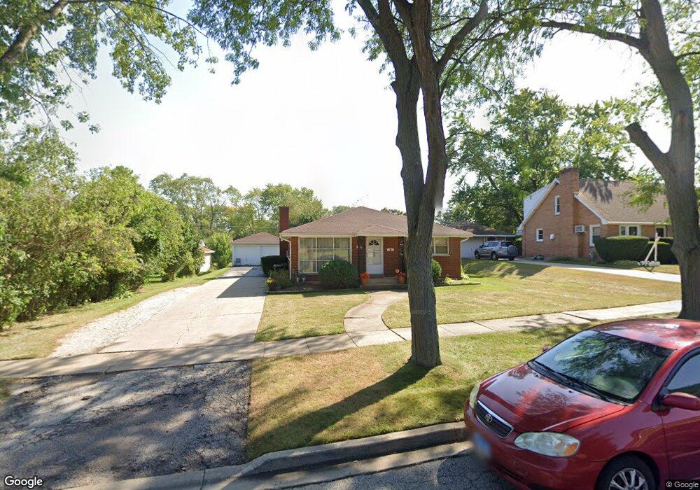 2407 9th Pkwy, Waukegan, IL 60085 - photo 1