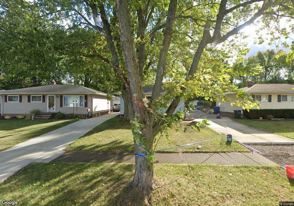 315 Erieview Blvd, Sheffield Lake, OH 44054 - photo 1