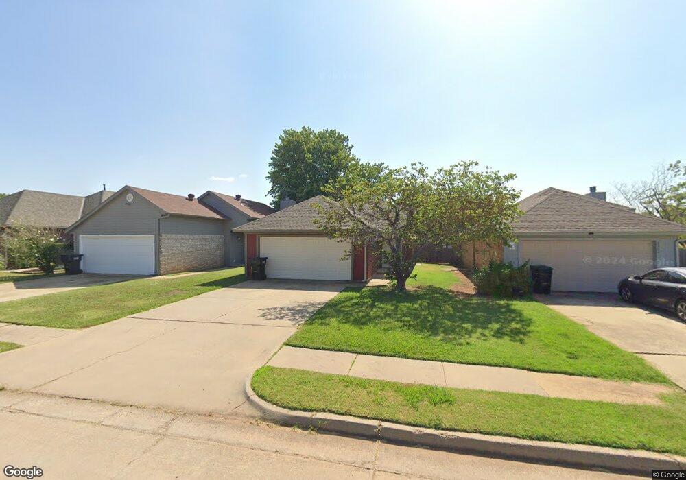 2302 Cedar Brook Dr, Moore, OK 73160 - photo 1