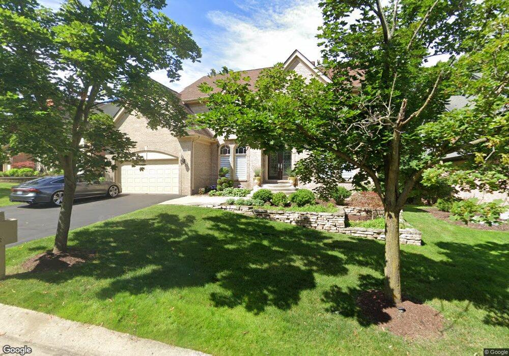 4662 Woodbine Cir unit 48, West Bloomfield, MI 48323 - photo 1