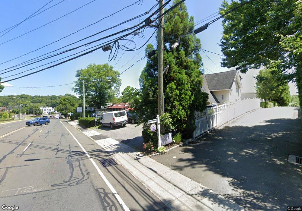 531 E Putnam Ave, Greenwich, CT 06807 - photo 1