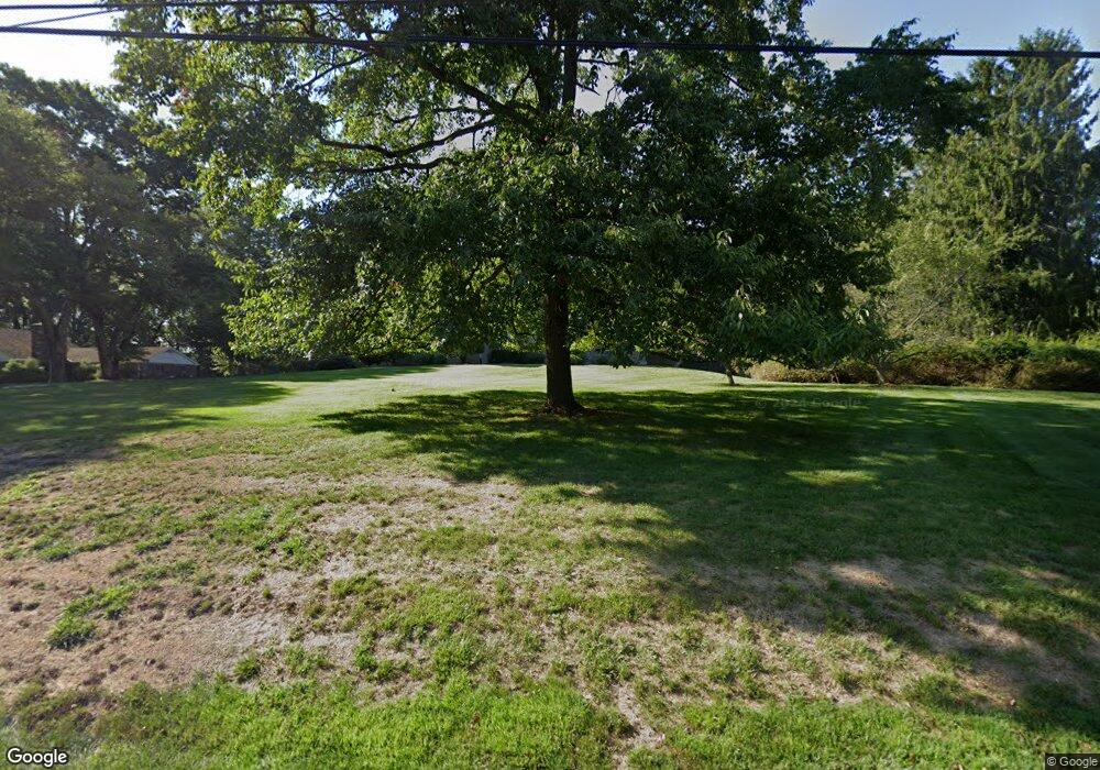 818 Lorraine Dr, Springfield, PA 19064 - photo 1