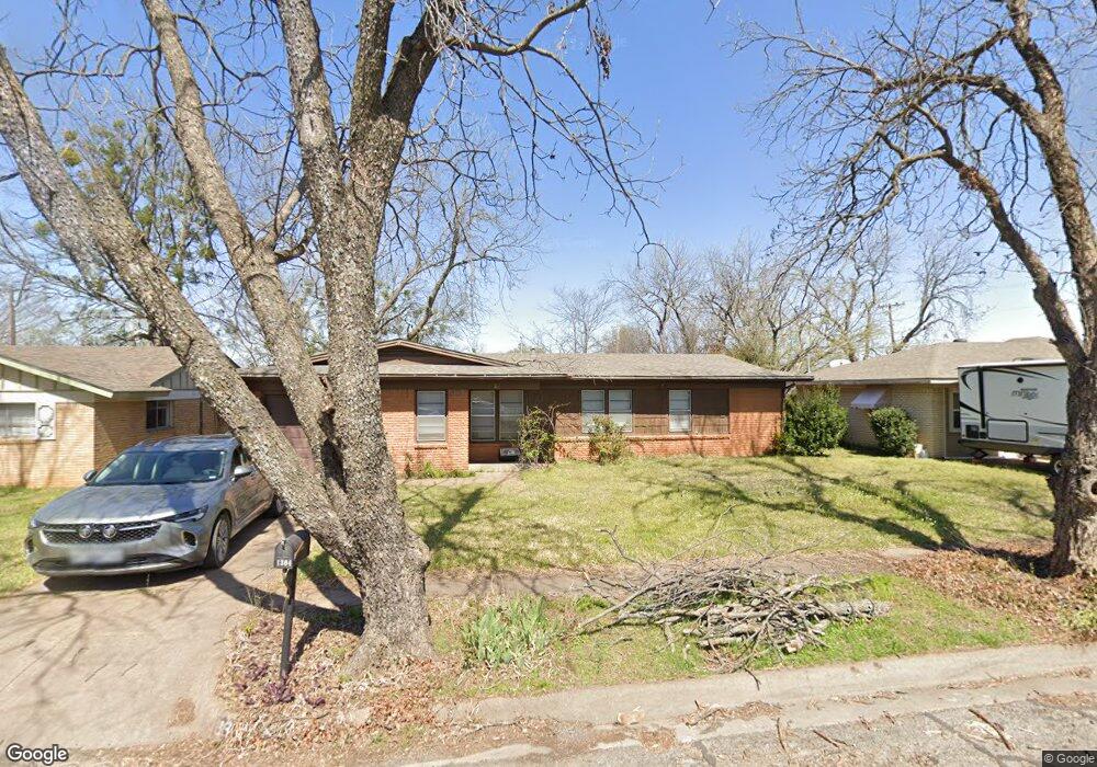 1304 Manor Dr, Cleburne, TX 76033 - photo 1