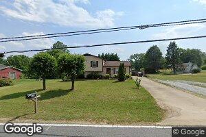 504 London St, Morganton, NC 28655
