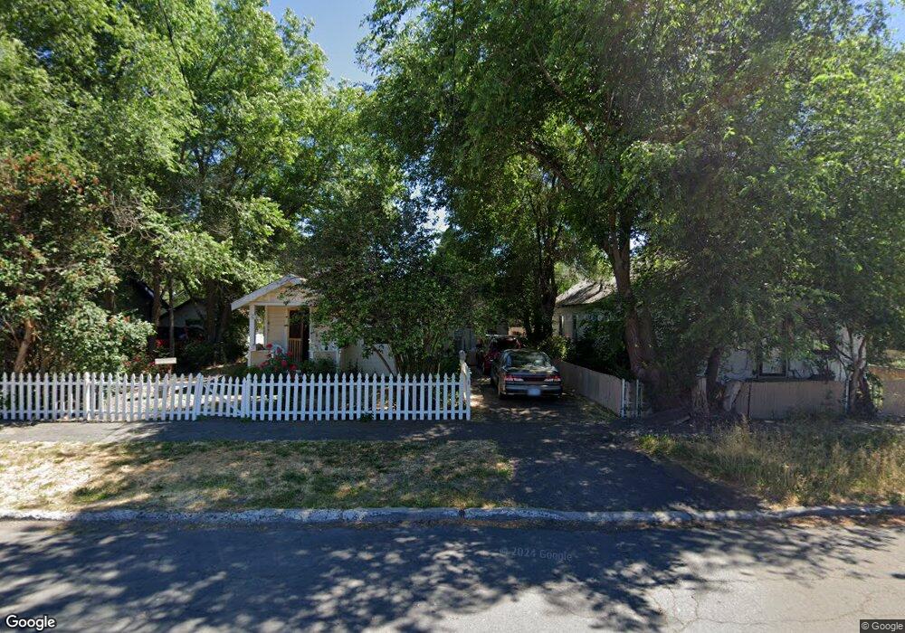 2150 1/2 Vine Ave, Klamath Falls, OR 97601 - photo 1