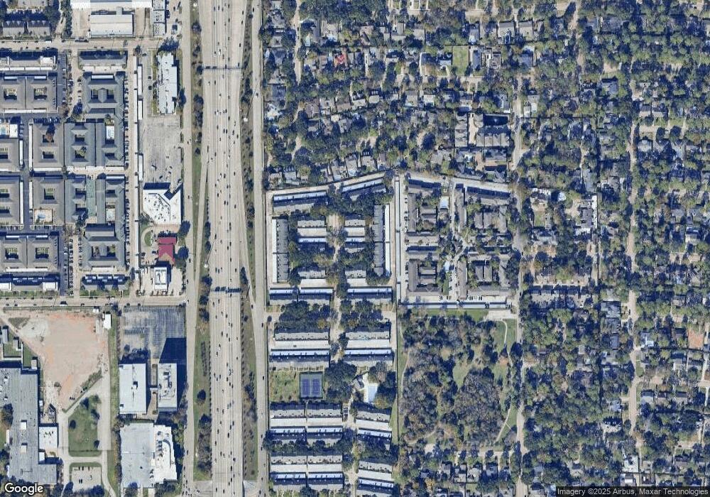 10254 Longmont Dr unit 45, Houston, TX 77042 - photo 1