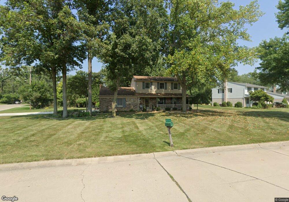 8296 Thorntree Ct, Grosse Ile, MI 48138 - photo 1