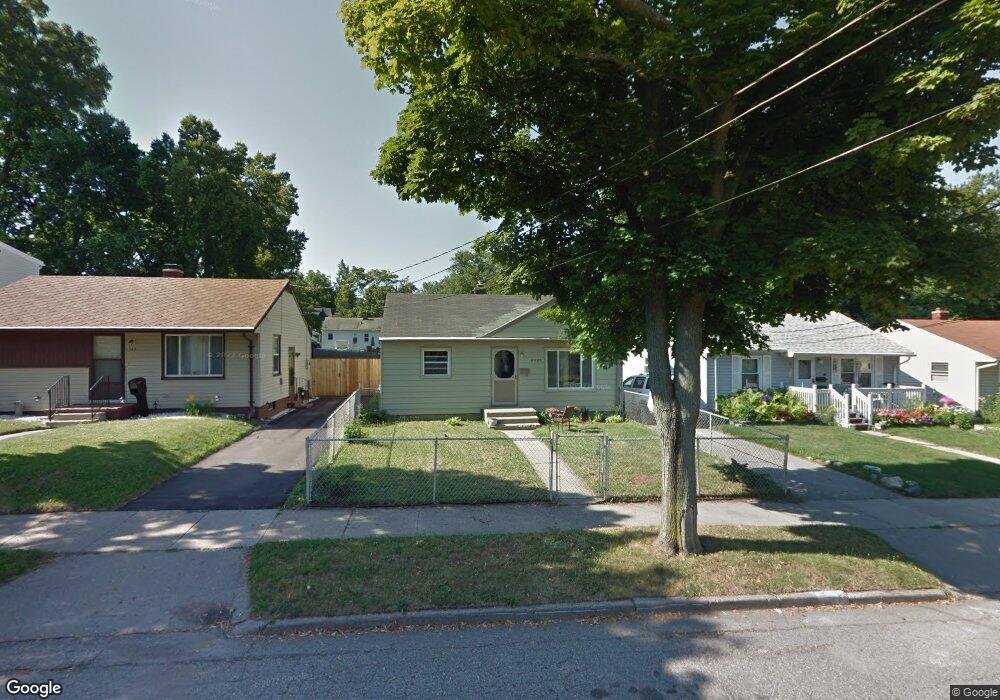 1127 Hammond St, Lansing, MI 48910 - photo 1