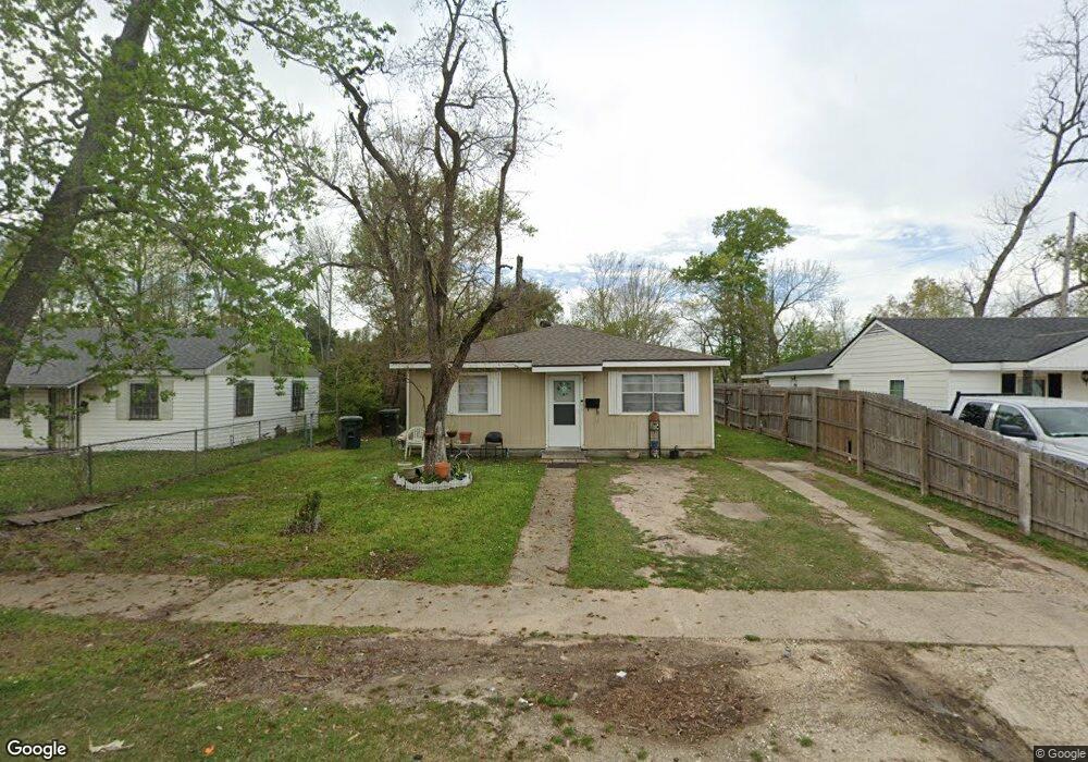 1702 9th Ave, Lake Charles, LA 70601 - photo 1