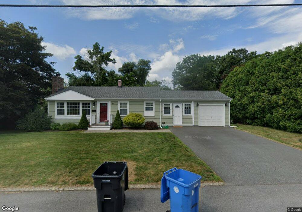 77 Meadowcrest Dr, Cumberland, RI 02864 - photo 1