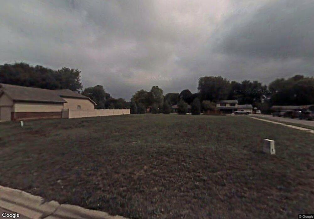 3241 Overlook Dr, Columbus, IN 47203 - photo 1