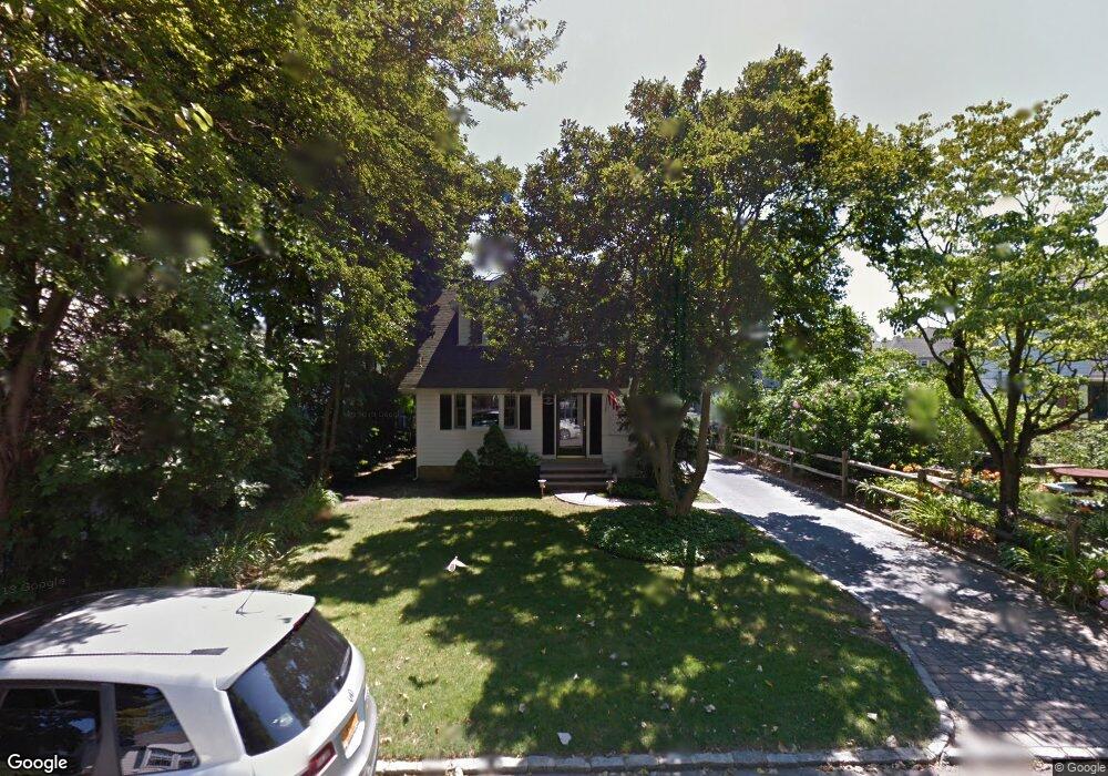 24 Travers St, Manhasset, NY 11030 - photo 1