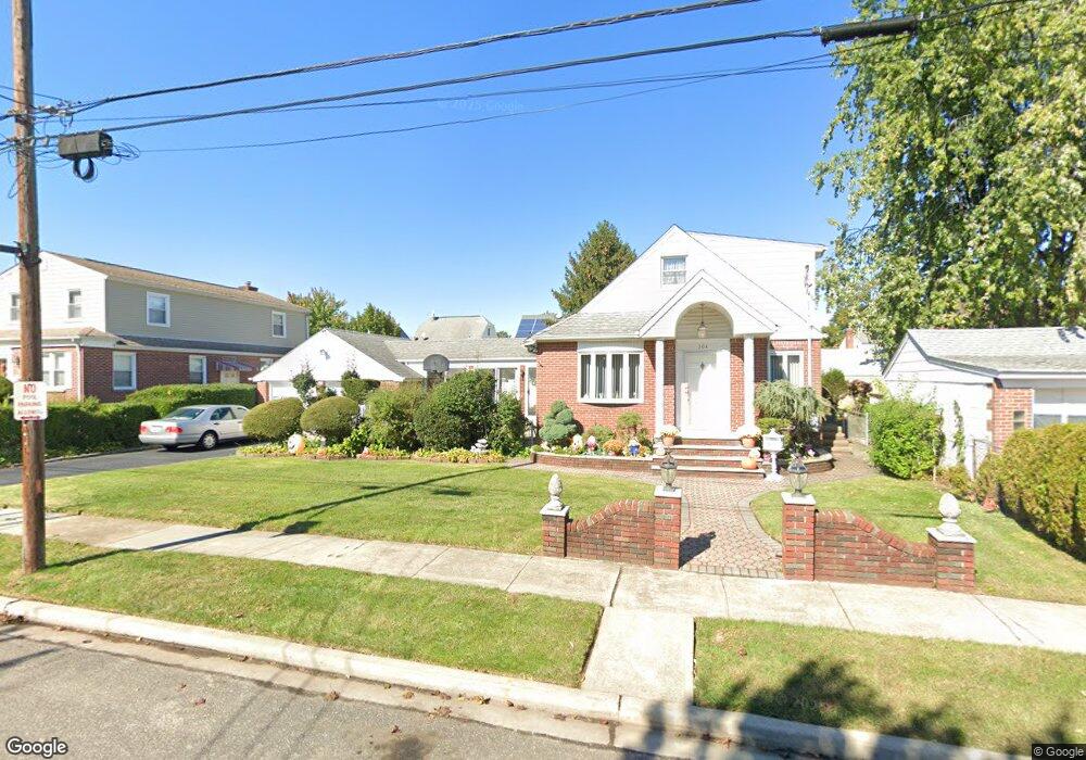 204 Dow Ave, Mineola, NY 11501 - photo 1
