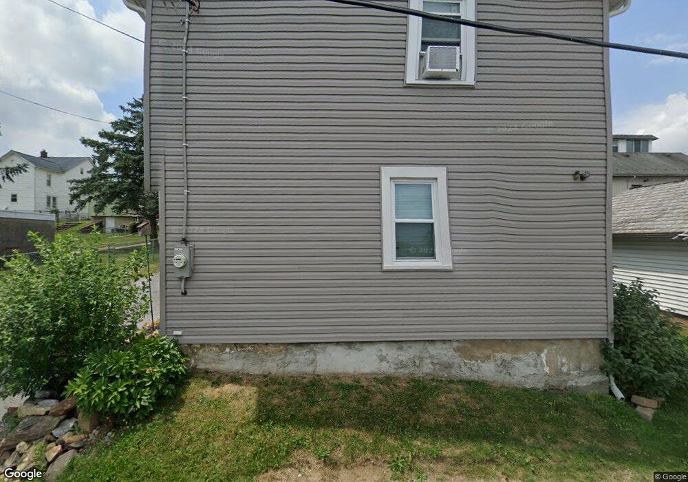 2120 N Apple St, Whitehall, PA 18052 - photo 1