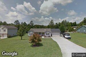 307 N Meadow Dr, Morganton, NC 28655