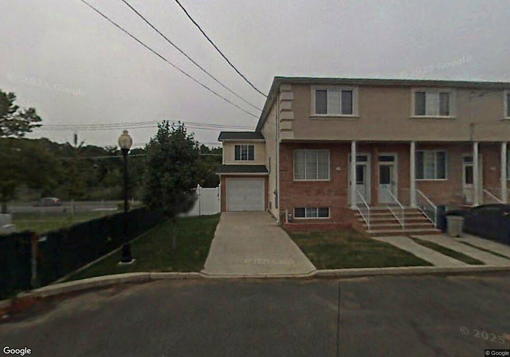 27 Knight Loop, Staten Island, NY 10306 - photo 1