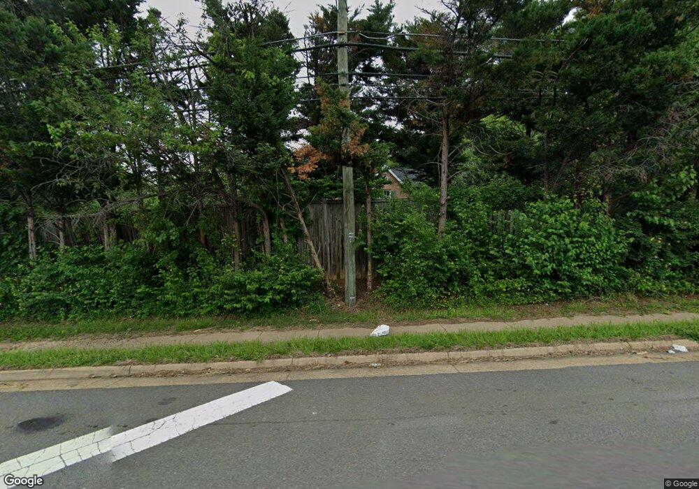 10712 Braddock Rd, Fairfax, VA 22030 - photo 1