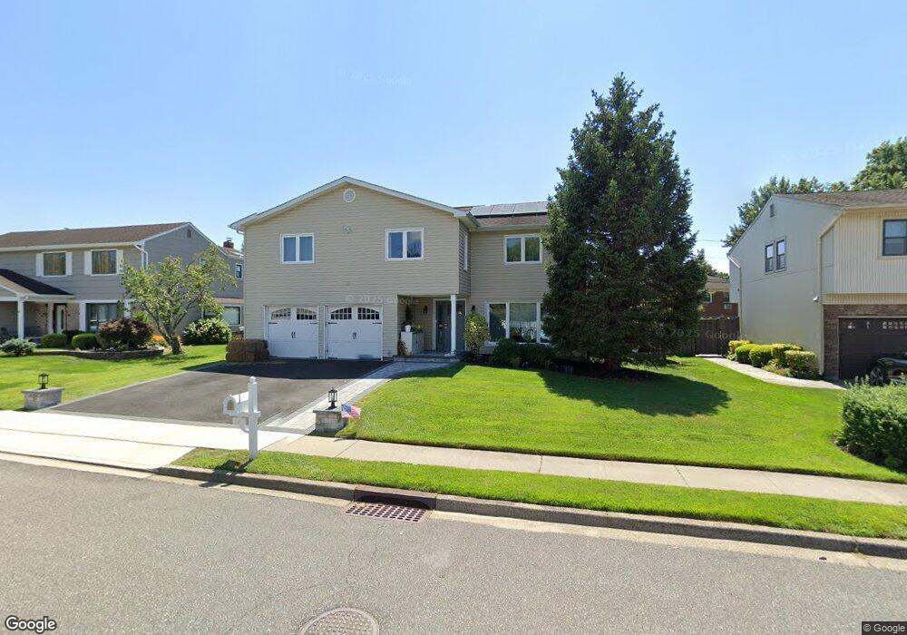 4 Ruth Place, Plainview, NY 11803 - photo 1