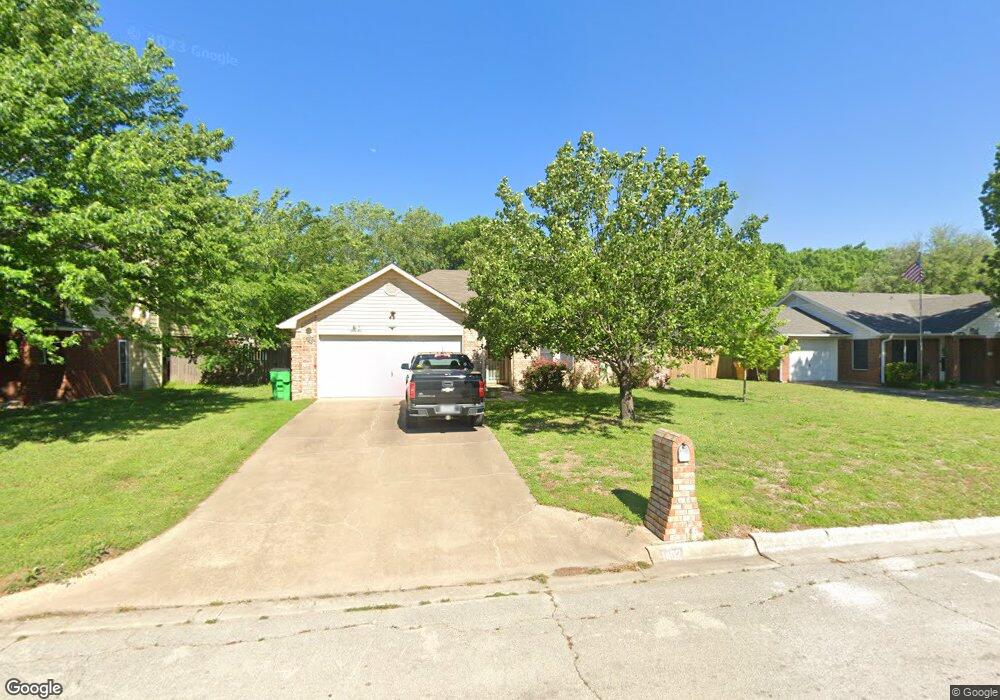 1402 Rebecca Dr, Gainesville, TX 76240 - photo 1