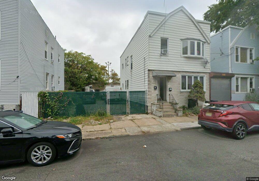 122 Roosevelt Ave, Jersey City, NJ 07304 - photo 1