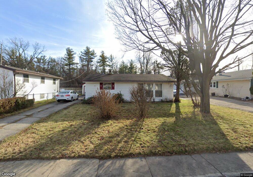 317 Delaware St, Carpentersville, IL 60110 - photo 1