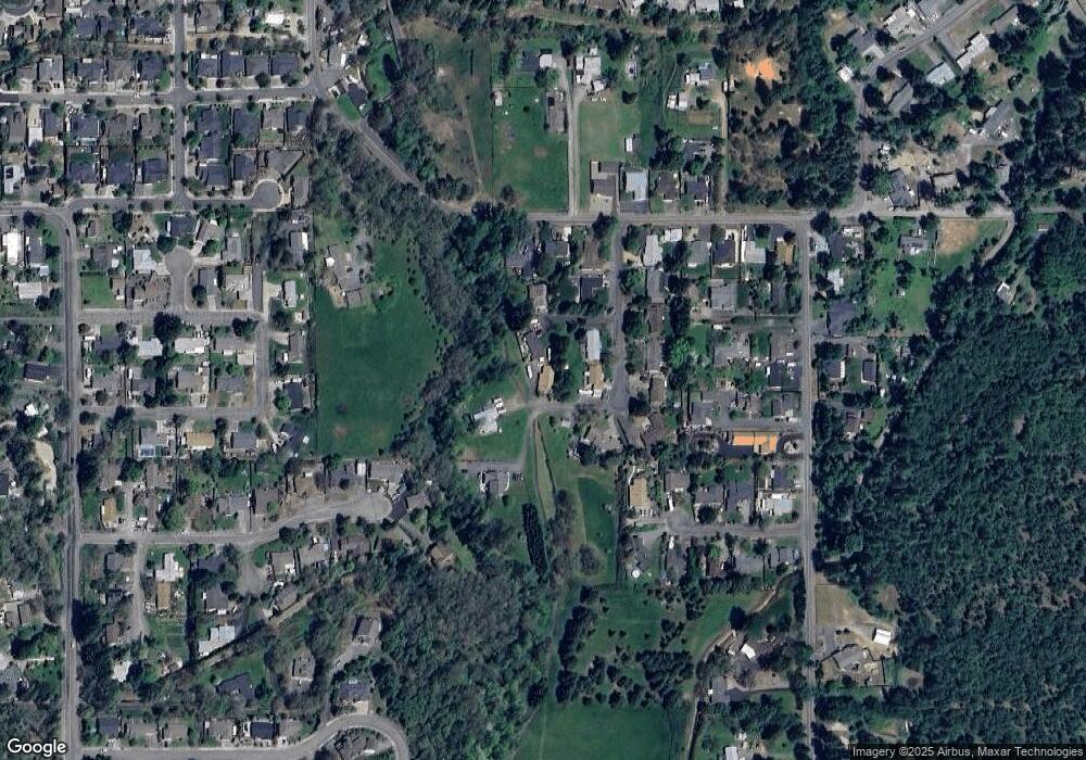 180 Saradan Ln, Grants Pass, OR 97527 - photo 1