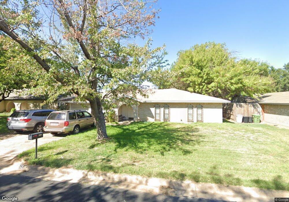 8421 Glenann Dr, North Richland Hills, TX 76182 - photo 1