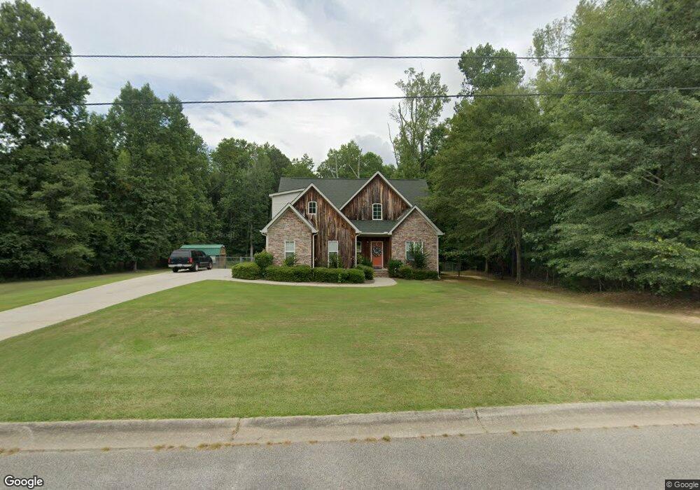 136 Lambdin Cir, Barnesville, GA 30204 - photo 1