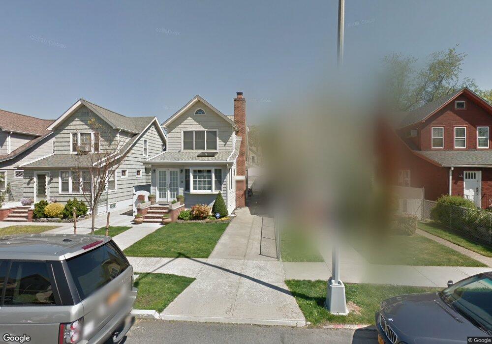 9142 71st Rd, Forest Hills, NY 11375 - photo 1