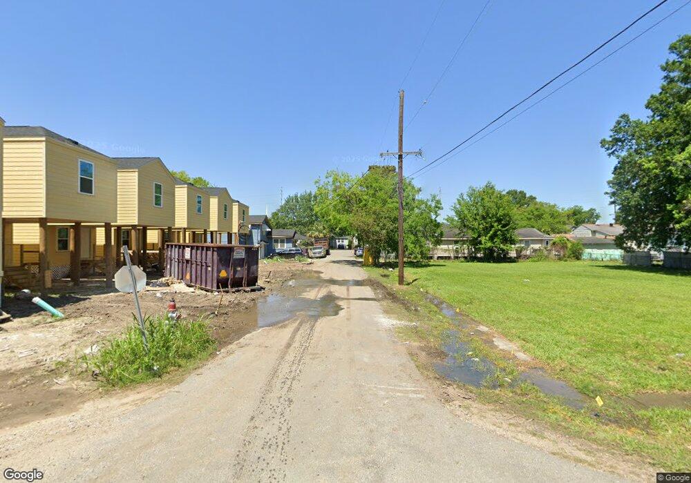 4061 63 Mcfarland St, New Orleans, LA 70126 - photo 1