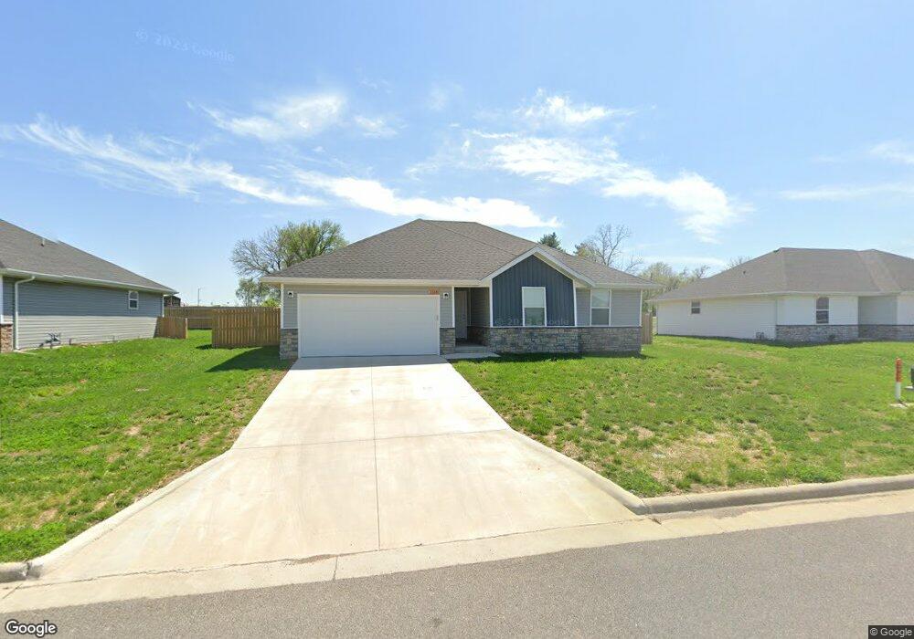 1160 E New Madrid St, Republic, MO 65738 - photo 1