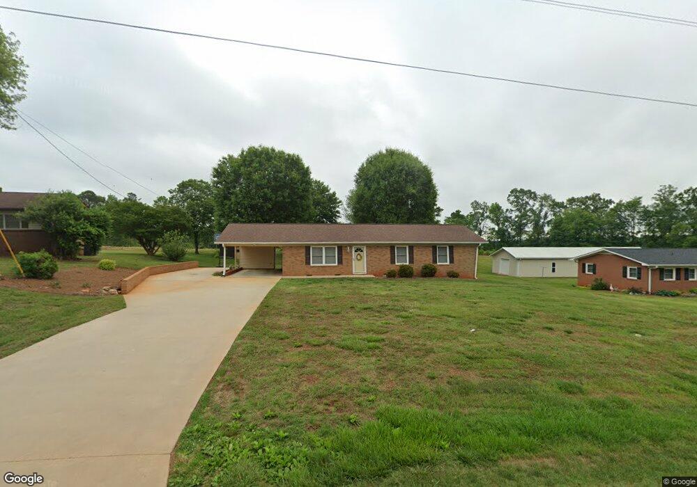 309 S Greenbriar Rd, Statesville, NC 28625 - photo 1