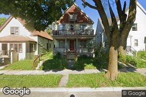 3273 N 8th St, Milwaukee, WI 53206
