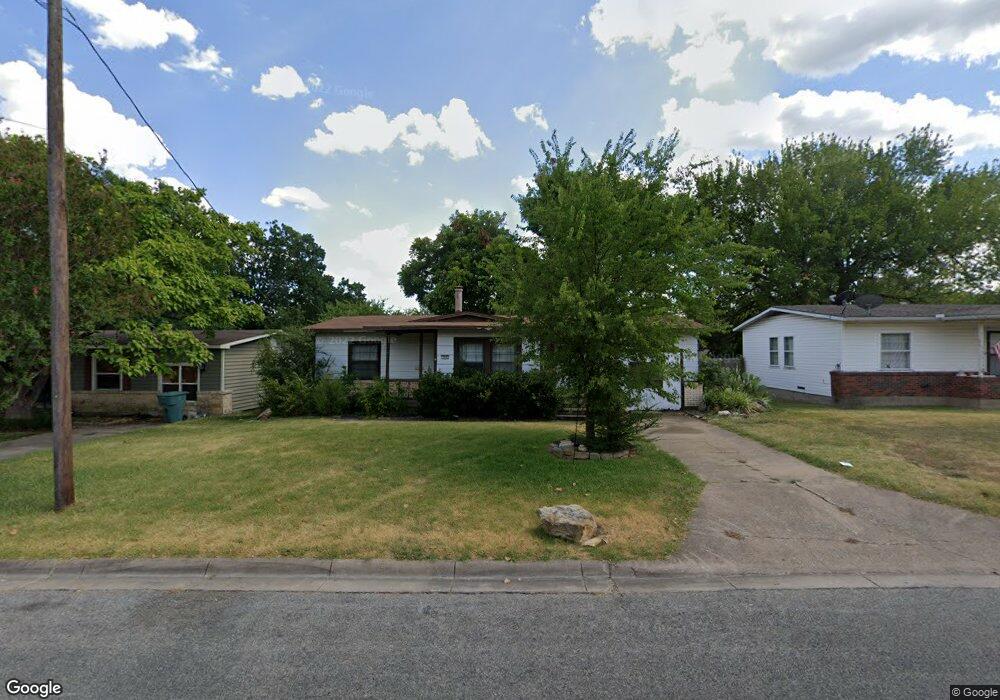 308 W Burton St, Sherman, TX 75092 - photo 1