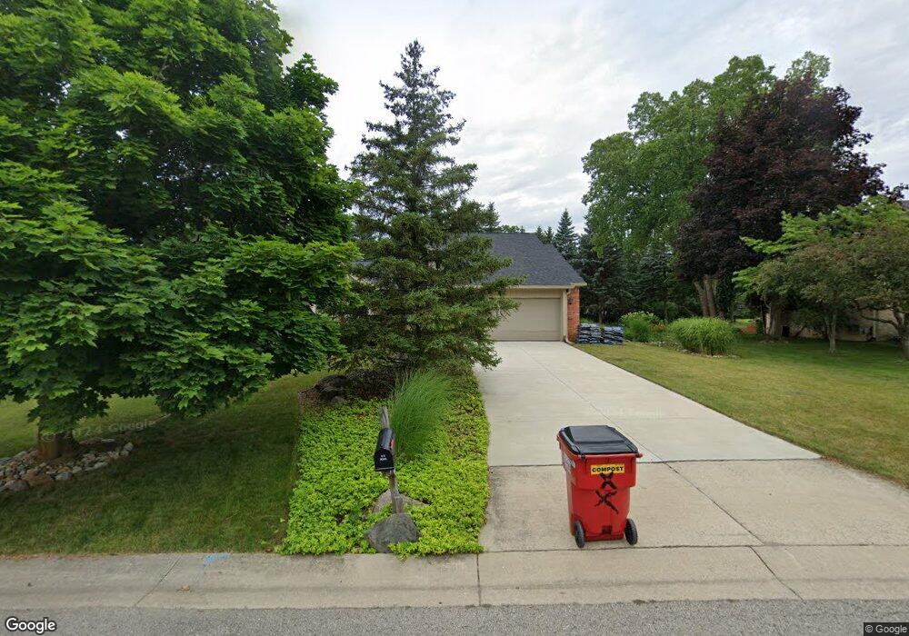 5284 Pleasant View Ct, West Bloomfield, MI 48323 - photo 1